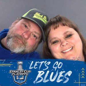 Meet your Posher, Dana